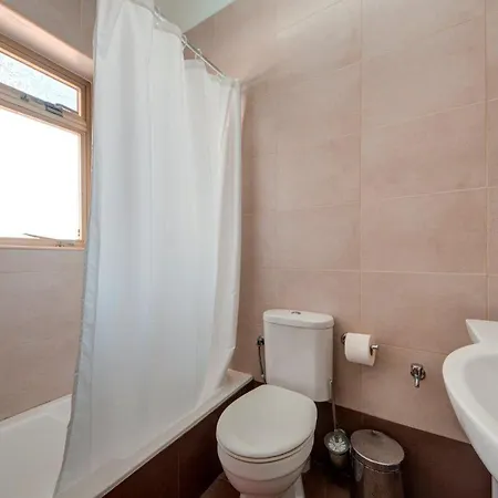 Lägenhet Walk To Ferry, Cafes & Old - Sleep 6