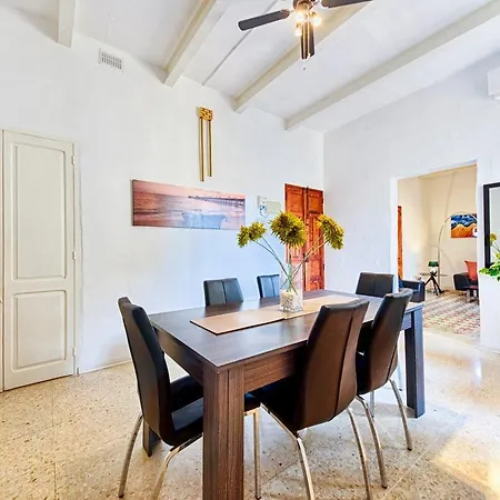 Walk To Ferry, Cafes & Old - Sleep 6 * Valletta