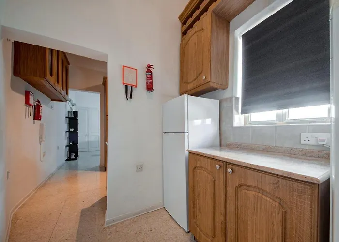 Walk To Ferry, Cafés&valletta Old - Sleep 6